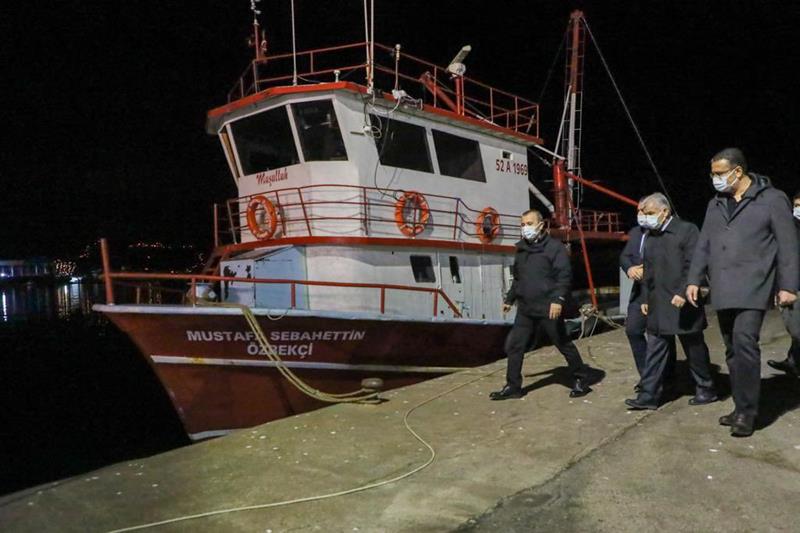Vali Sonel, Balıkçı Esnafının Ekmek Mücadelesine Ortak Oldu