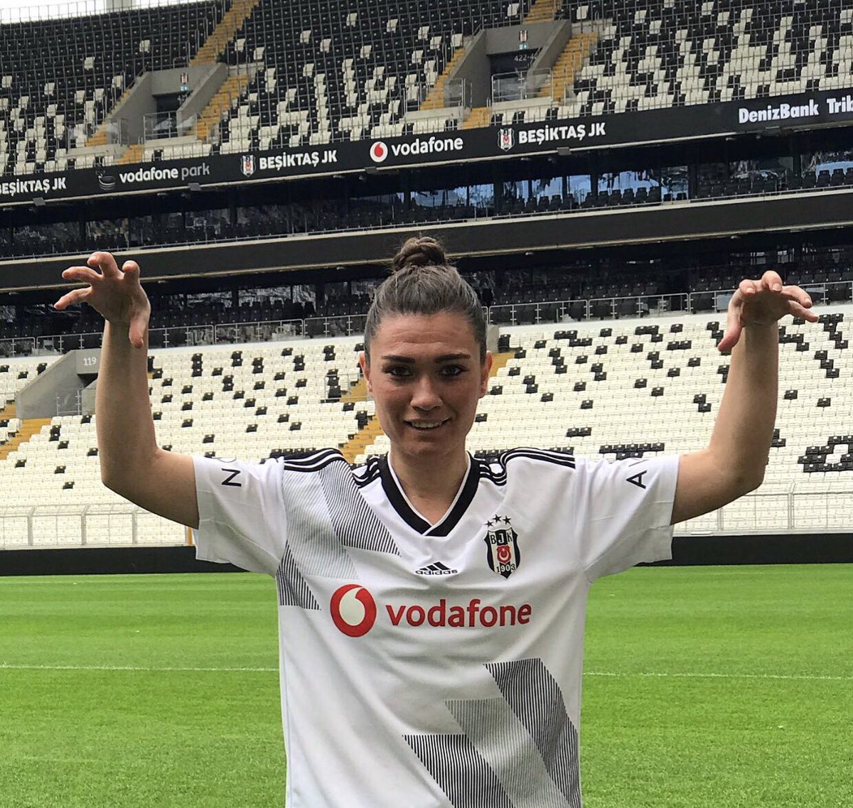 Gizem Gonultas :: Besiktas :: Perfil do Jogador