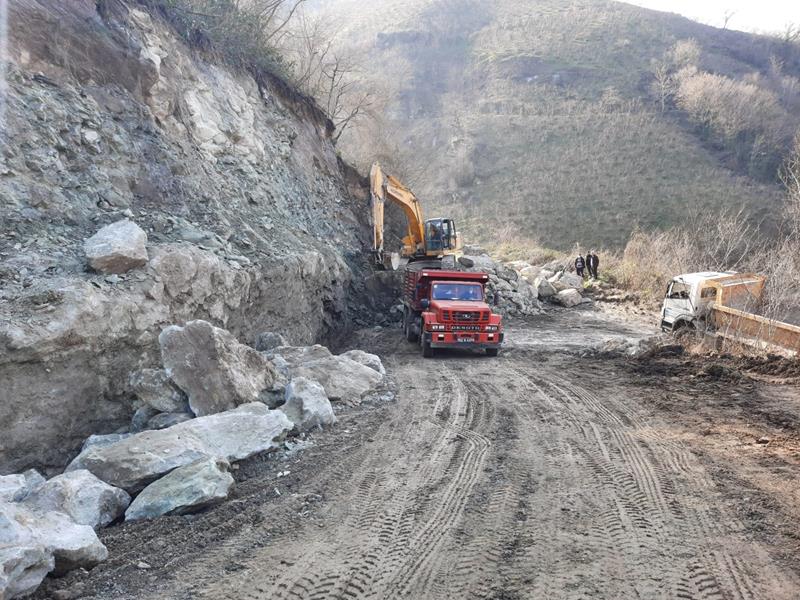 Ulubey'de sarp yollar ve sert virajlara veda