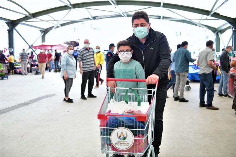 Altınordu Belediyesi semt pazarlarını hijyen hale getirdi