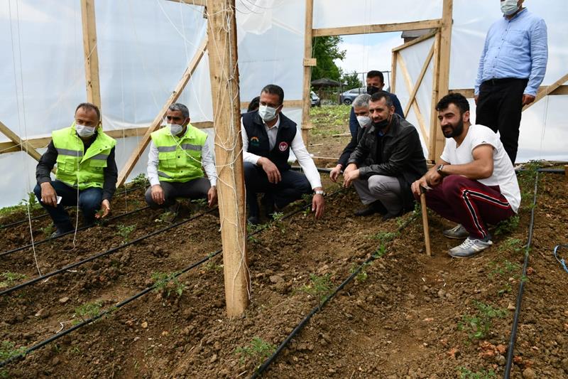 Büyükşehir ‘Üretici İle El Ele’