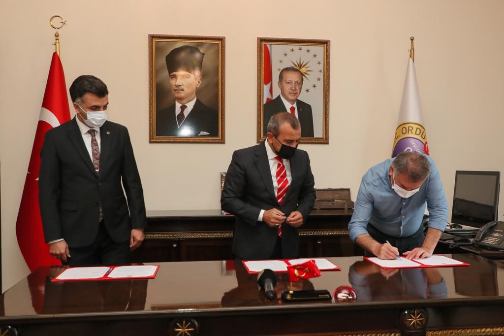 Vali Sonel 40. Okulun Yapım Protokolü İmzaladı