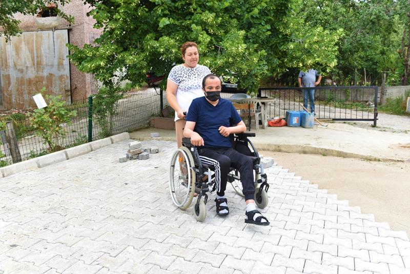 Altınordu'da engelli dostu belediyecilik hizmeti devam ediyor