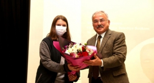 Başkan Güler tecrübesini öğrencilerle paylaştı