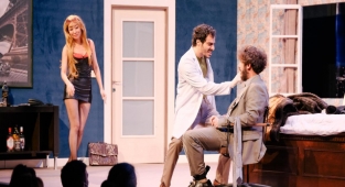 Duru Tiyatro Ataşehir'de perdelerini açtı!