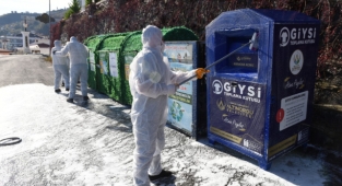 Şehirde tüm konteynır ve çimçitlere dezenfekte çalışması uygulandı