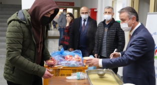 Vizelere Hazırlanan Öğrencilere Çorba İkramı