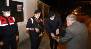 2022’ye saatler kala onları yalnız bırakılmadılar