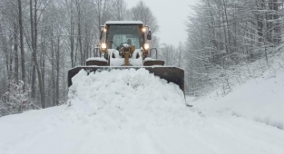 Büyükşehir yolları açtı