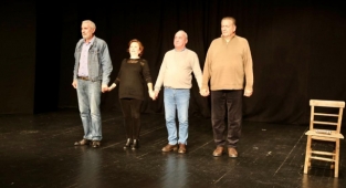 Çetinalp'in tiyatro oyunu 