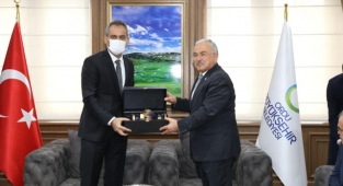 Milli Eğitim Bakanı Mahmut Özer, Başkan Güler’i ziyaret etti 