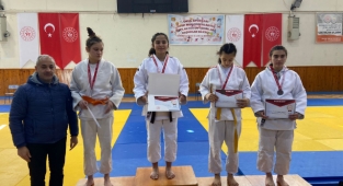Ordulu Judocular 2 Altın, 4 Gümüş ve 4 Bronz madalya kazandı
