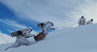 Hudut güvenliği için görevdeler