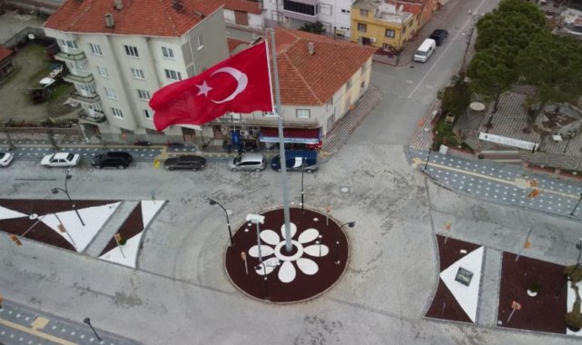Manisa Kırkağaç'ta dev Türk Bayrağı