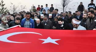 Bursa'da şehit olan memur Ağrı'da son yolculuğuna uğurlandı