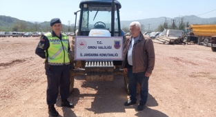 Ordu'da şasi ve motor sorgulaması 11 yıllık çalıntı traktörü yakalattı