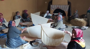 Anadolu'da Yufkanın ekmeğe dönüşü başladı