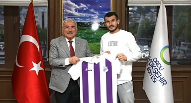 Spor Camiası Başkan Güler'in yanında