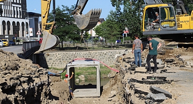 30 yıllık Yağmur Suyu Hattı sil baştan yenileniyor