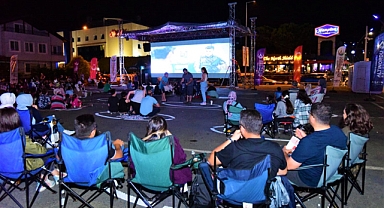 Altınordu'da Açık Hava Sinema Günleri BÖRÜ filmiyle başladı