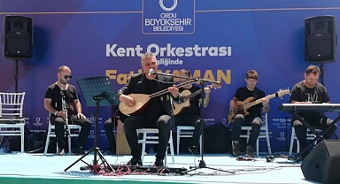 Kent Orkastrası ilçelerde konser keyfi yaşatıyor