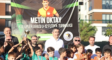 Metin Oktay’a Vefa Turnuvası’nın Şampiyonu Bulvarspor oldu