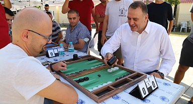 Tavla Turnuvası Heyecanı Yaşandı