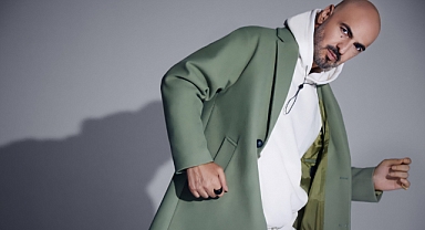 Akustik Versiyonu Geldi: Soner Sarıkabadayı “UÇURUM”