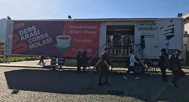 Kampüste ders arası çorba molası 