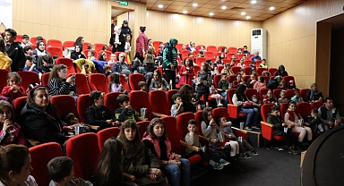 Minikler Samsam filmini beğendi