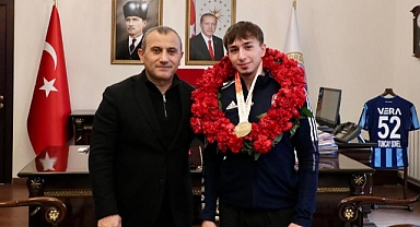 Ordu Valisi Sonel'den şampiyona ödül