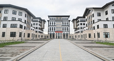 Vali Konağı yeni binasına taşındı