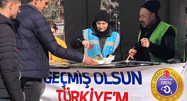 Altınordu Belediyesi'nden deprem bölgesinde 24 saat sıcak çorba