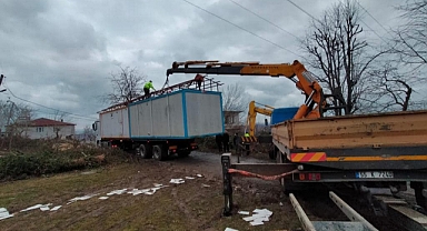 Ordu'dan Depremzedeler için 44 adet konteyner yola çıktı
