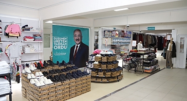 Yardım kolisinin ötesinde alışveriş, Sosyal Market