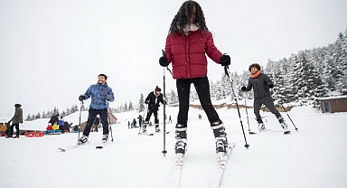 Çambaşı Kayak Merkezi'ne bu yıl ilgi büyüktü 