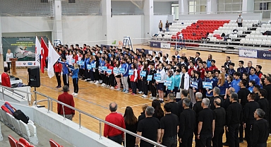 Badminton Türkiye Şampiyonası ODÜ'de başladı