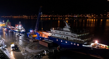 Ünye Limanı'nda konteyner seferleri sürüyor