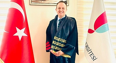 Türkiye'nin aranılan Perinatoloji Uzmanı Hakan Timur profesör oldu