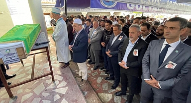 Siyasi kavgada hayatnı kaybeden Erhan Kurt toprağa verildi