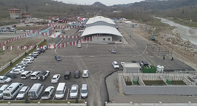 Kurban kesimi ve satışı için hazırlıklar yapılıyor