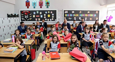 Başkan Hilmi Güler, minik öğrencileri yalnız bırakmadı