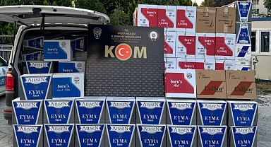 Kaçak telefon aksesuarları ve elektronik sigaralar da ele geçirildi