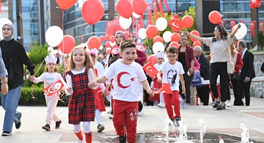 100.yıl coşkusu Altınordu'yu sardı