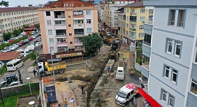 Büyükşehir Altınordu’da yol ve su sorununu çözüyor