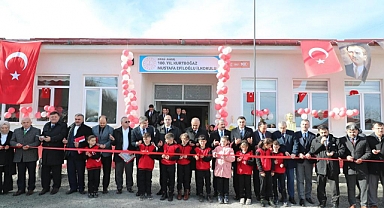 Akkuş İlçemizde Hayırsever Tarafından Yaptırılan İlkokul Törenle Açıldı