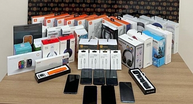 Altınordu'da kaçak telefon ve aksesuar operasyonu