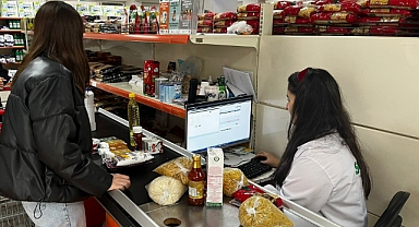 Sosyal Market öğrencilerin maddi yükünü hafifletiyor