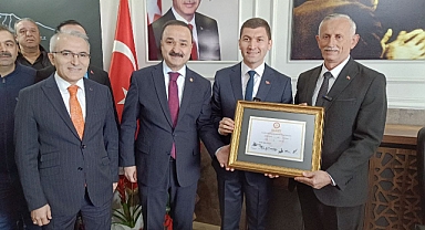 Gülyalı'da Medet Sipahi dönemi başladı