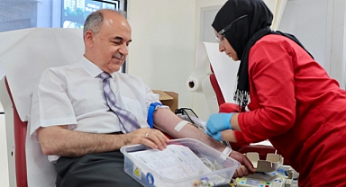 Vali Erol'dan kan bağışına destek